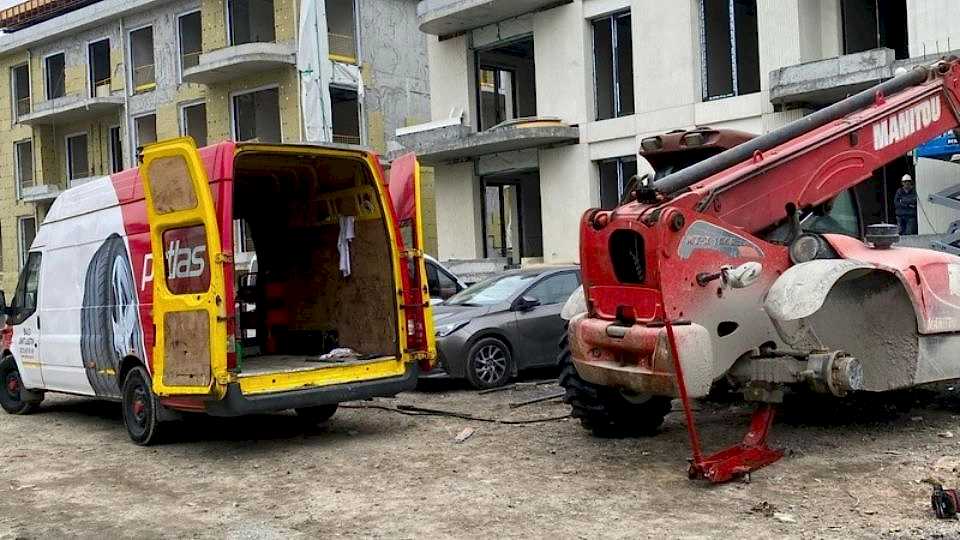 balci-jant-lastik-yol-yardim-istanbul-luleburgaz (13)